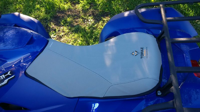 YFM700 YAMAHA Kodiak fitted with a Topaz Seat cover